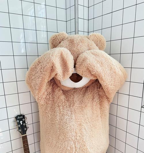 小头大身的玩偶（探索玩偶设计中的身体比例与头部尺寸之谜）(图1)