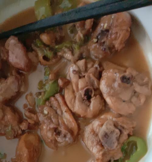 美味炖鸡架的制作方法｜传统家常菜谱全攻略(图3)